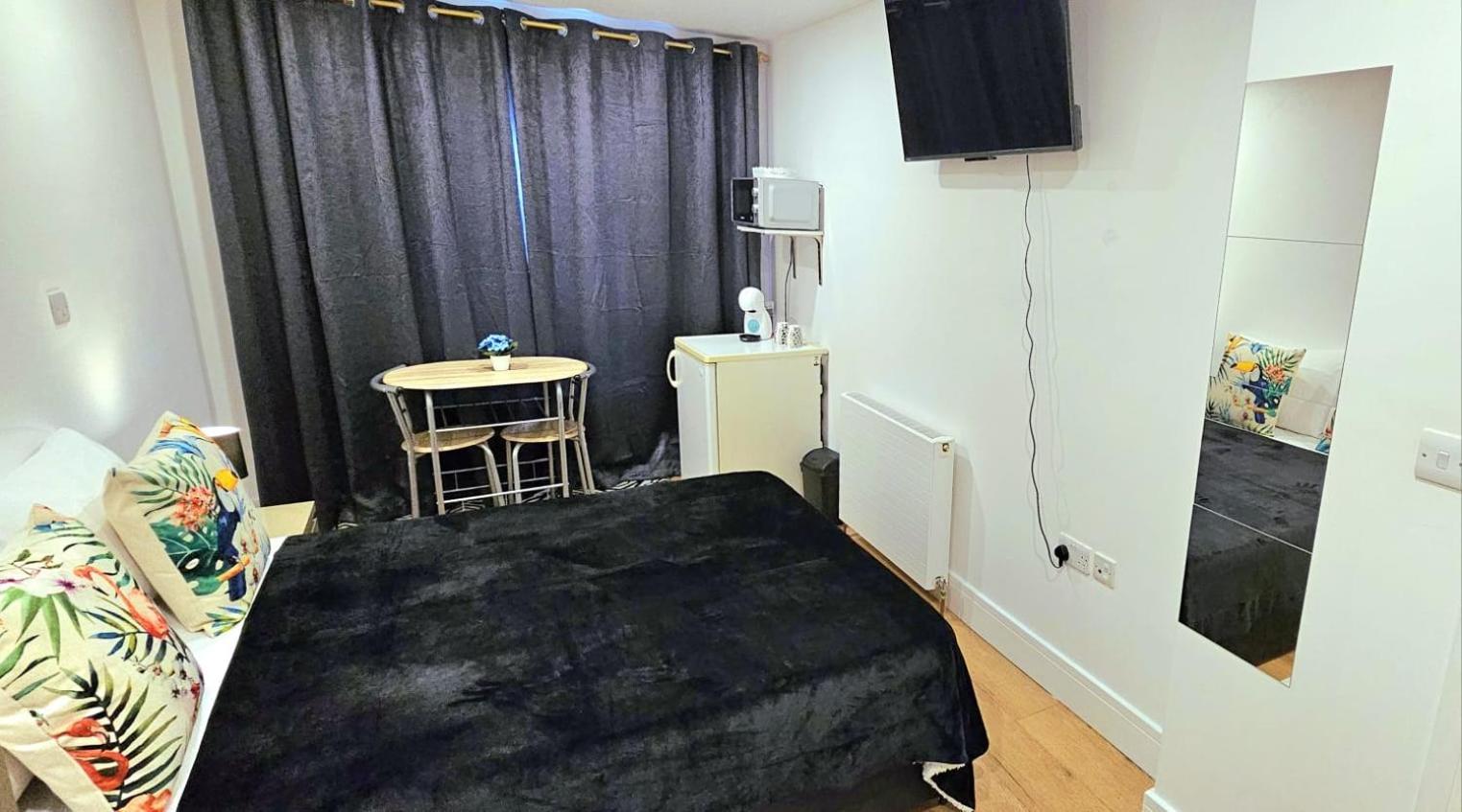 Penelope Ensuite Double Room Londra Esterno foto
