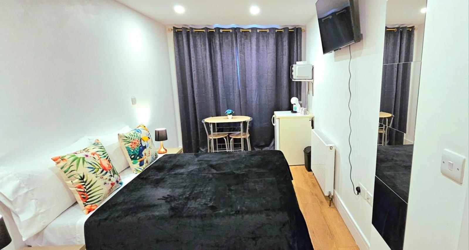 Penelope Ensuite Double Room Londra Esterno foto